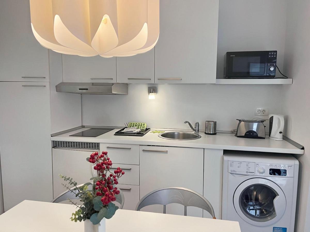 Appartamento Renovated City Center Apt End Of Sept 23 Lubiana Esterno foto